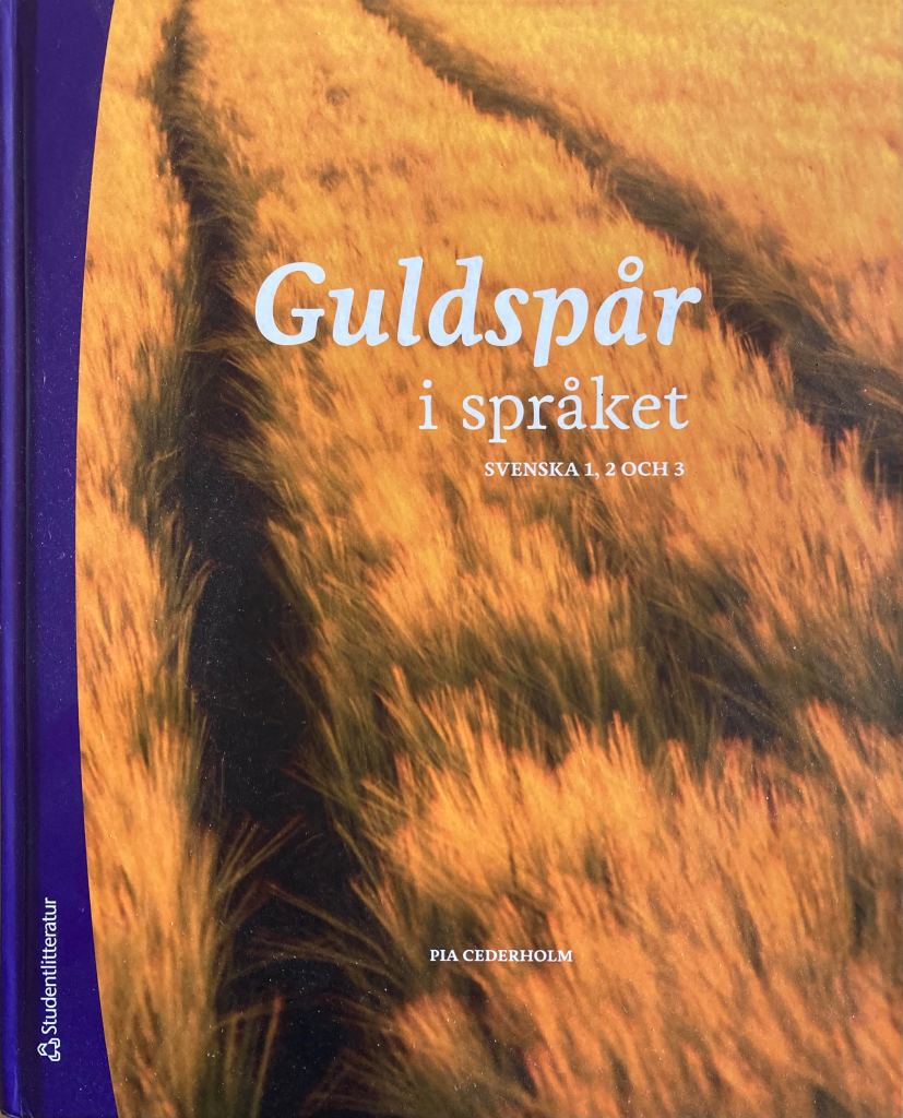 omslag till Guldspår i språket, ett traktorspår genom ett gyllene sädesfält